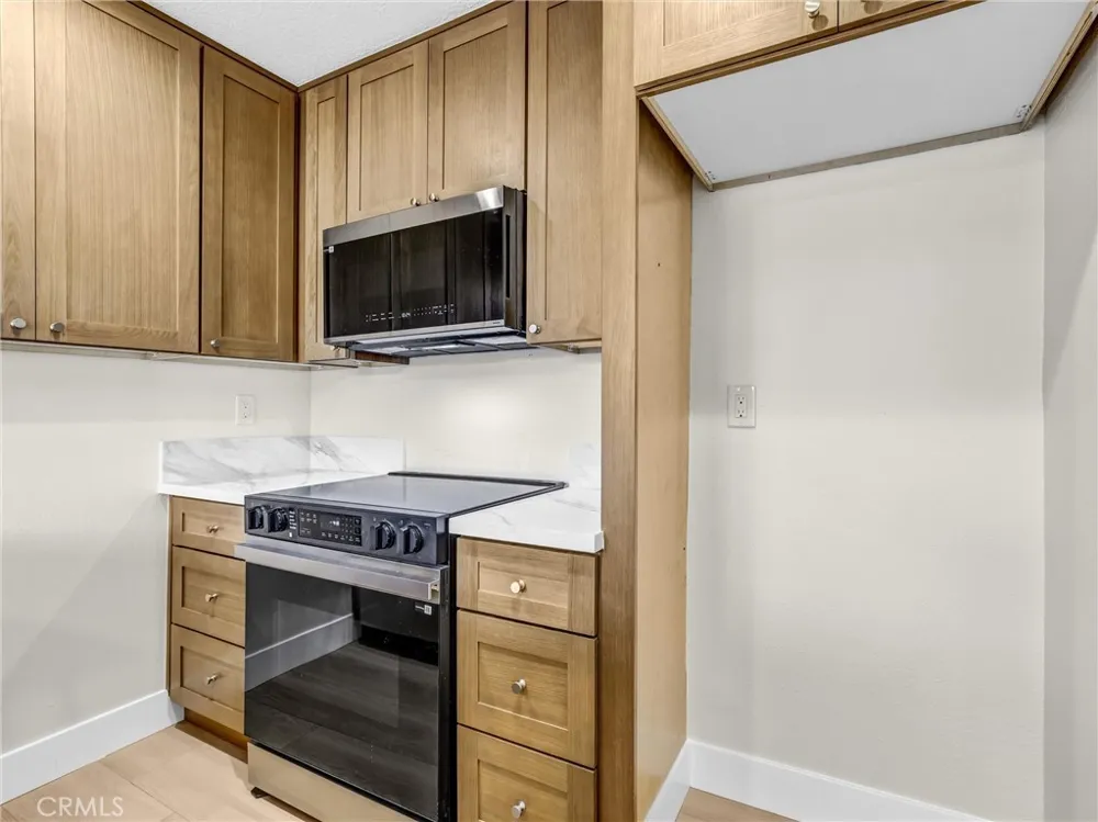 5530 Ackerfield Avenue #210 Long Beach, CA 90805