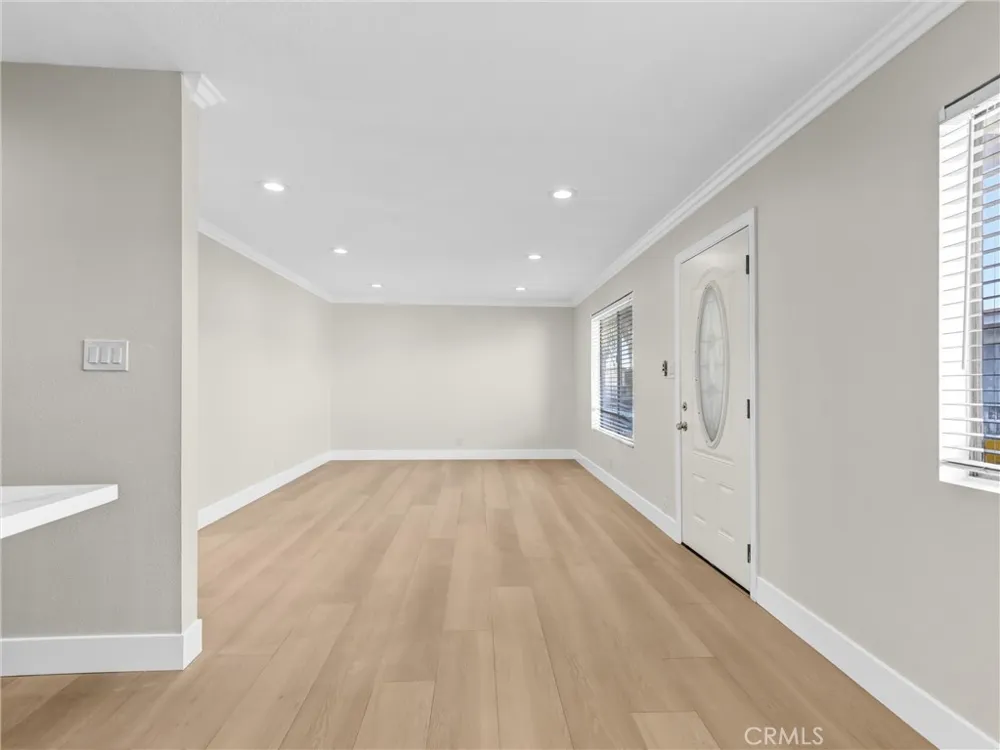 5530 Ackerfield Avenue #210 Long Beach, CA 90805