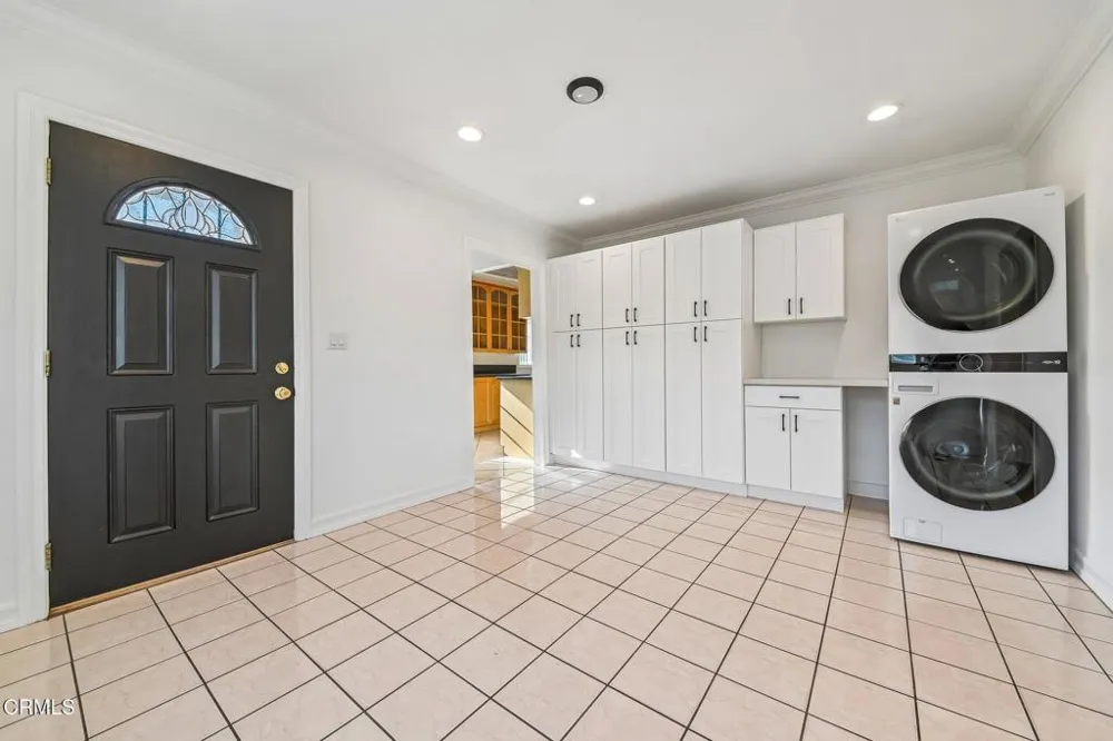 6003 Muscatel Avenue Temple City, CA 91780
