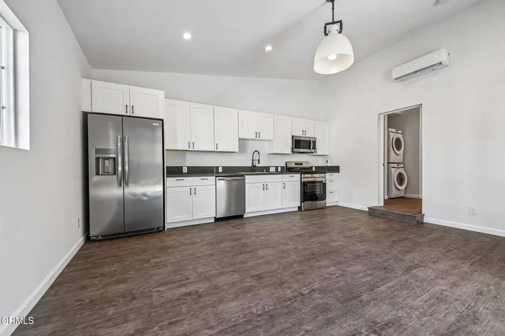 6003 Muscatel Avenue #B Temple City, CA 91780
