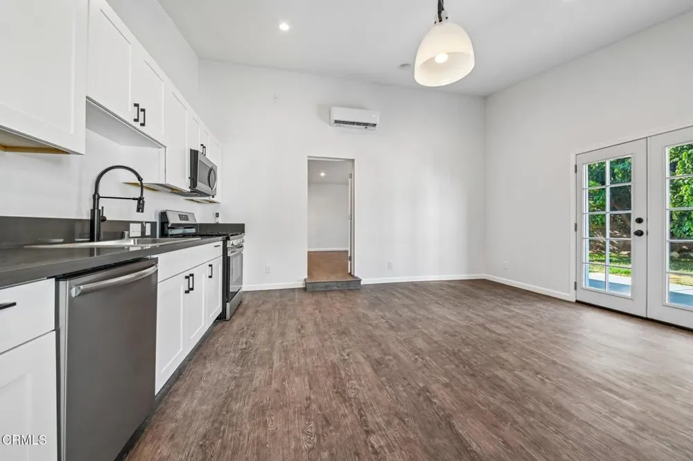 6003 Muscatel Avenue #B Temple City, CA 91780