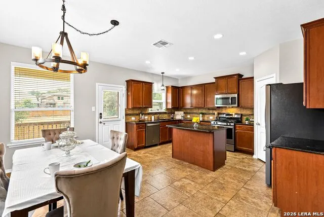 131 Tufted Crest San Antonio, TX 78253