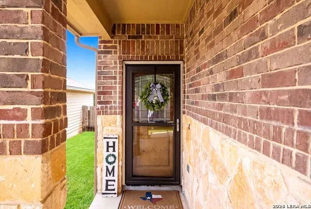 131 Tufted Crest San Antonio, TX 78253