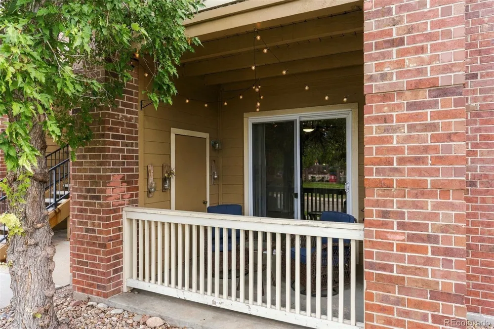1691 W Canal Circle #1117 Littleton, CO 80120
