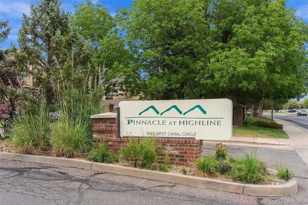 1691 W Canal Circle #1117 Littleton, CO 80120