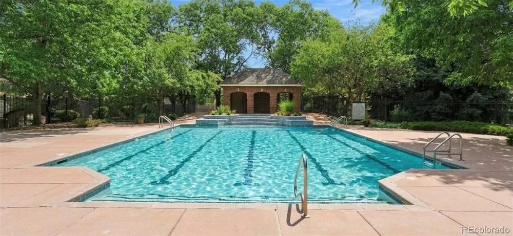 1691 W Canal Circle #1117 Littleton, CO 80120