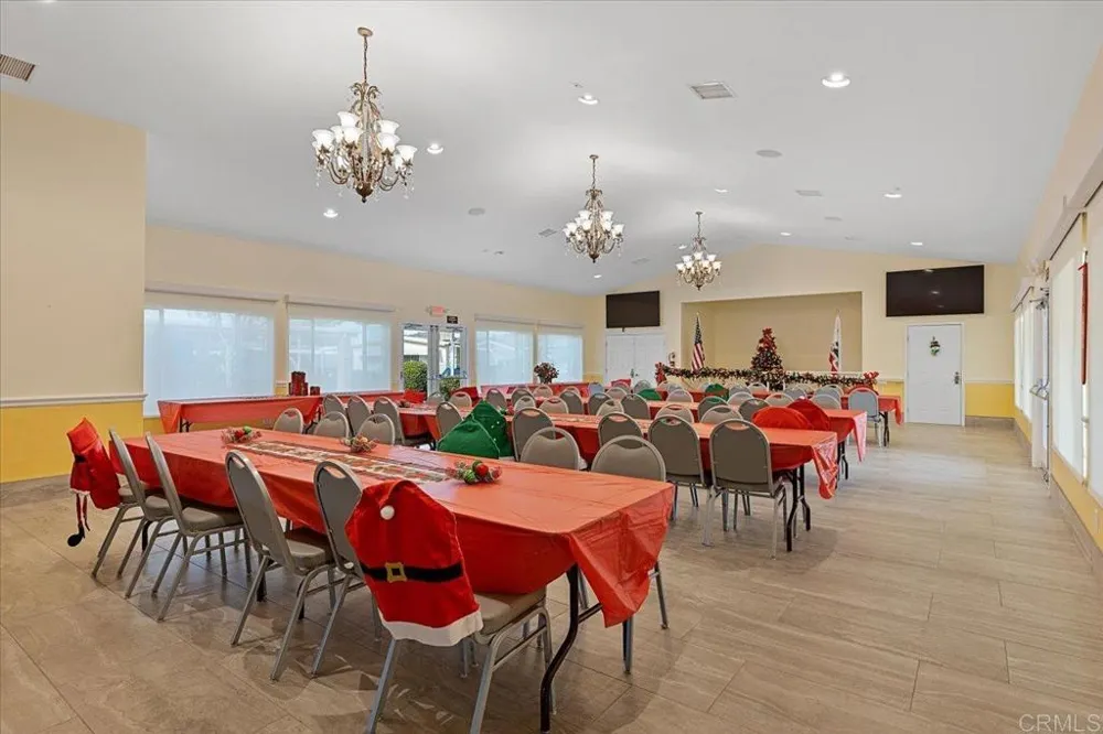 2280 E Valley Parkway #127 Escondido, CA 92027