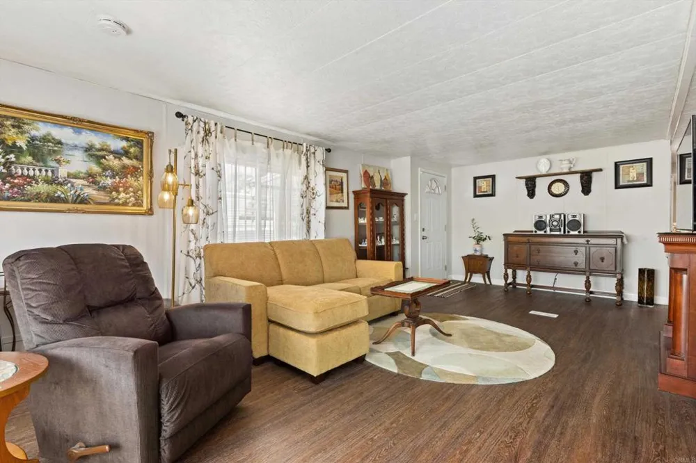 2280 E Valley Parkway #127 Escondido, CA 92027