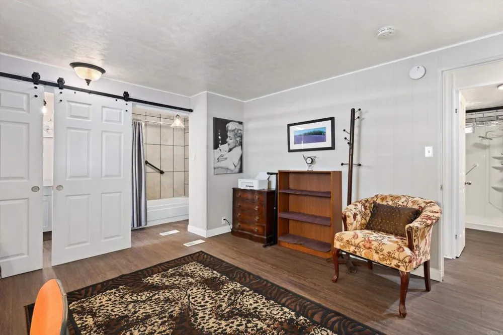 2280 E Valley Parkway #127 Escondido, CA 92027