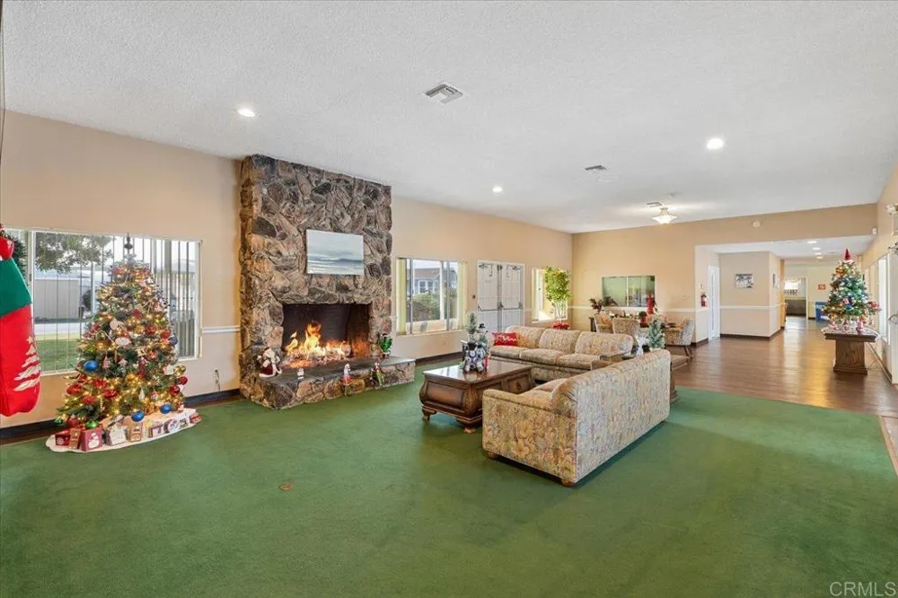 2280 E Valley Parkway #127 Escondido, CA 92027