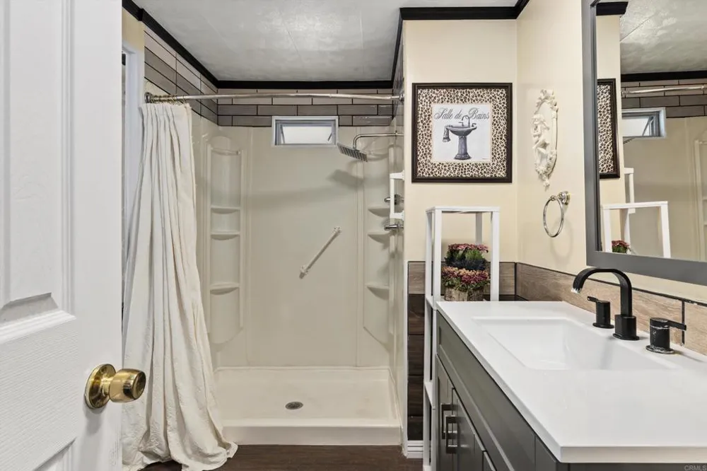 2280 E Valley Parkway #127 Escondido, CA 92027