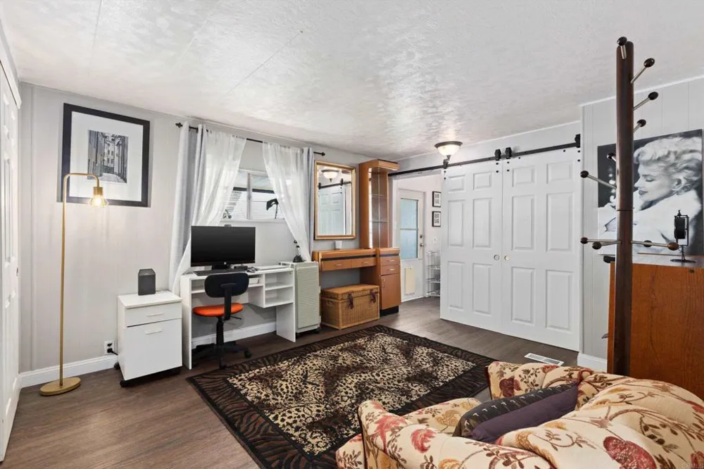 2280 E Valley Parkway #127 Escondido, CA 92027