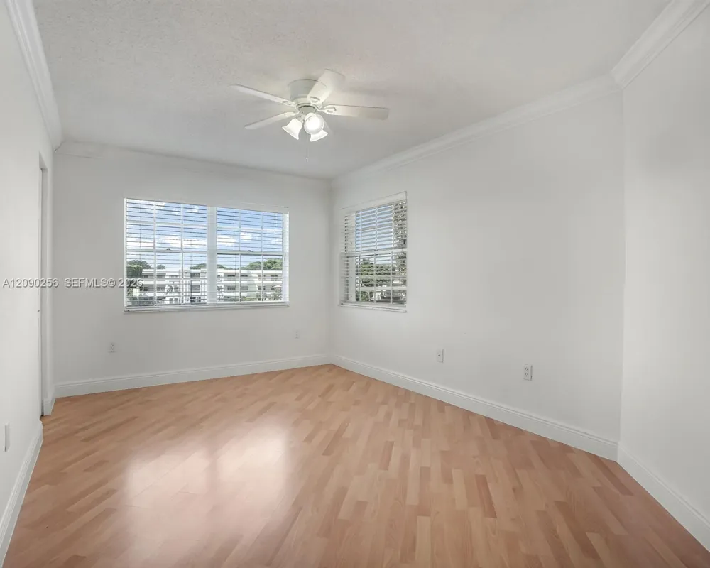 10765 SW 108th Ave #305 Miami, FL 33176
