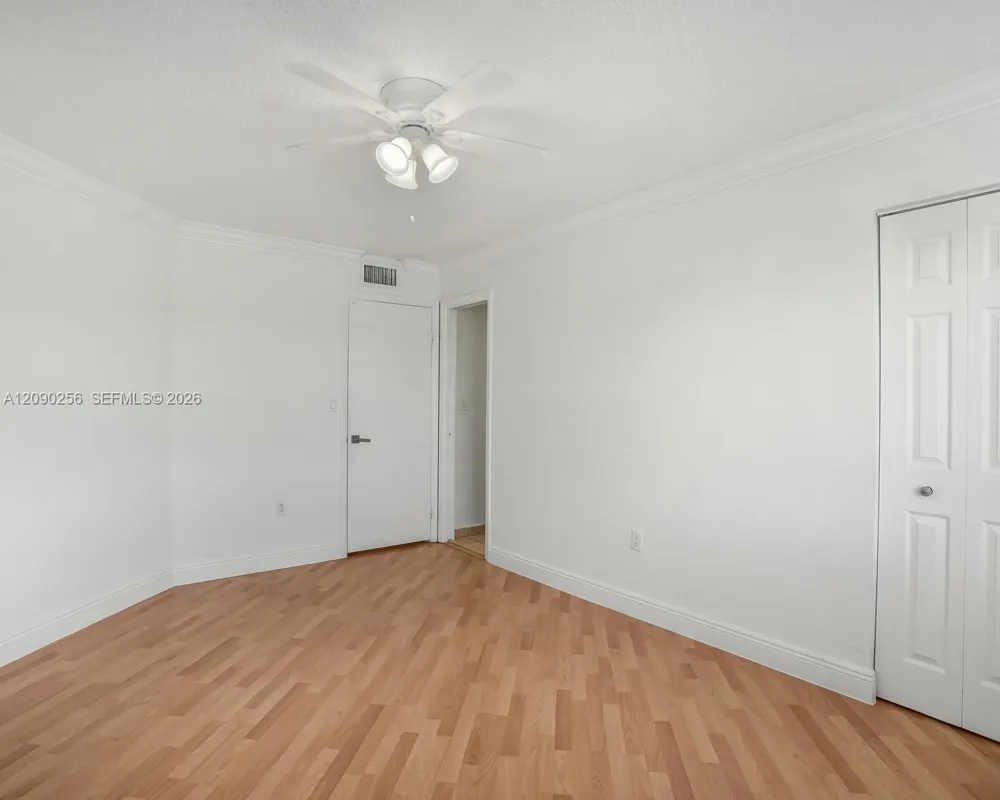 10765 SW 108th Ave #305 Miami, FL 33176