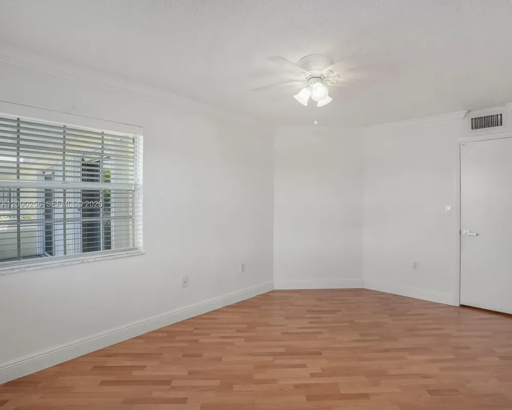 10765 SW 108th Ave #305 Miami, FL 33176