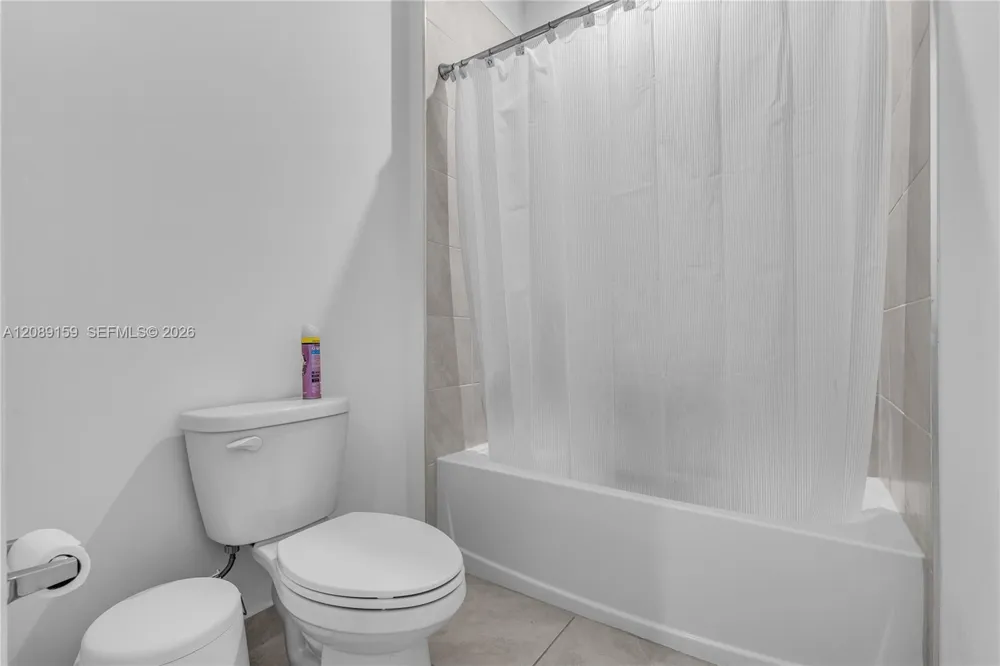 4363 NW 81st Ave Doral, FL 33166