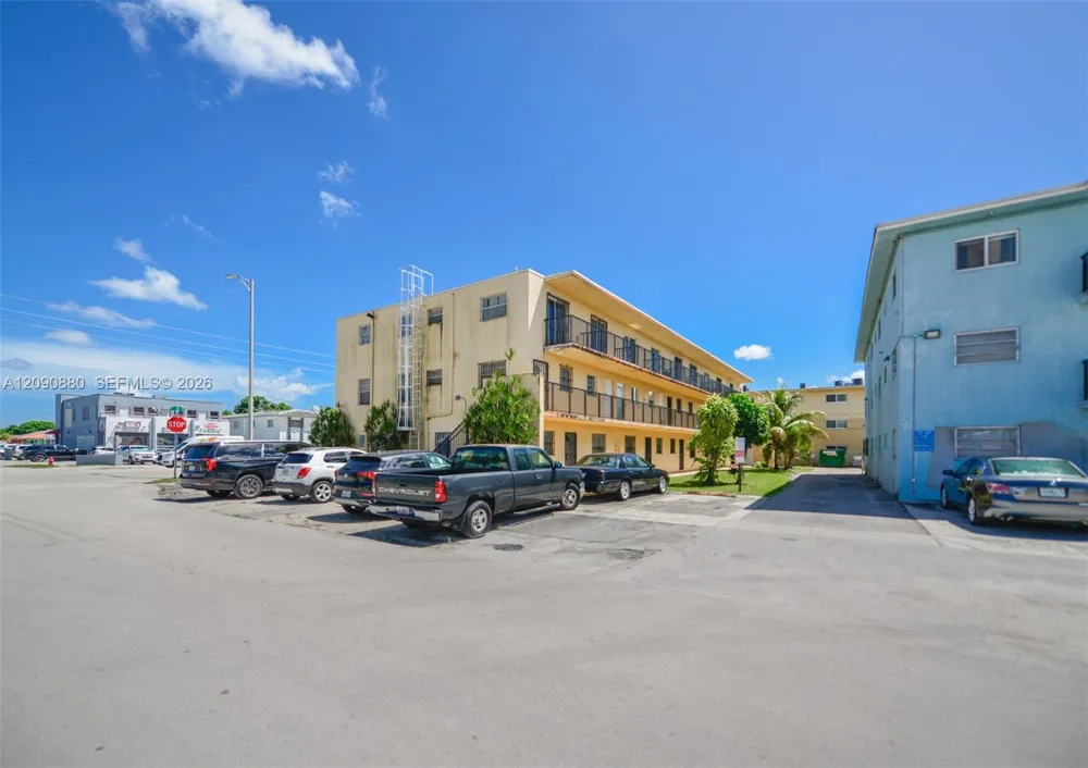 3494 E 4th Ave #1208 Hialeah, FL 33013