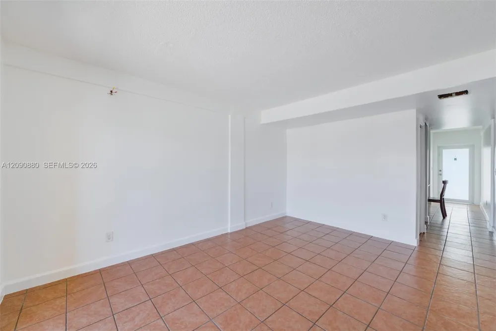 3494 E 4th Ave #1208 Hialeah, FL 33013