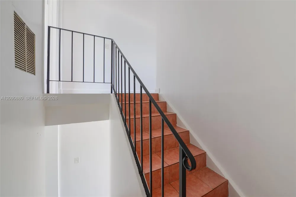3494 E 4th Ave #1208 Hialeah, FL 33013