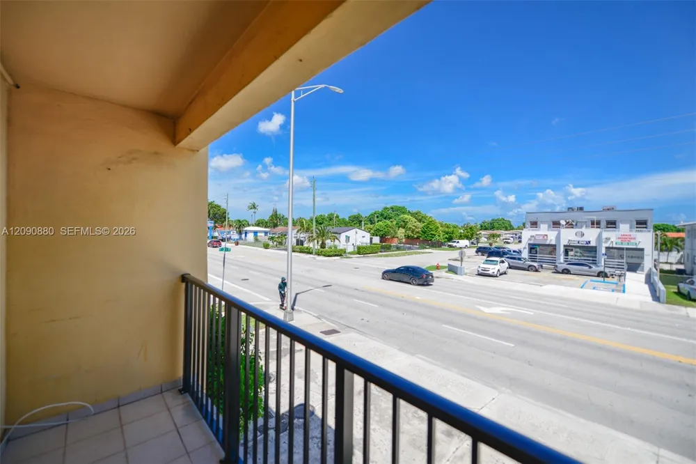 3494 E 4th Ave #1208 Hialeah, FL 33013