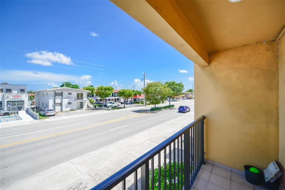 3494 E 4th Ave #1208 Hialeah, FL 33013