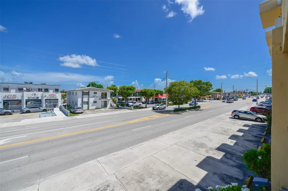 3494 E 4th Ave #1208 Hialeah, FL 33013