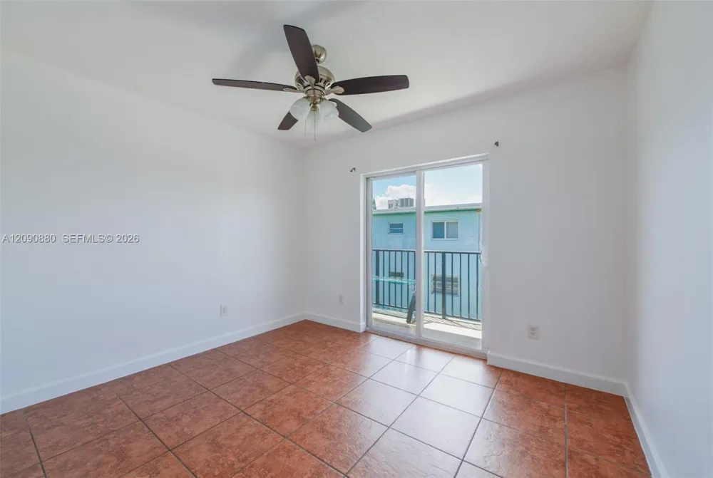 3494 E 4th Ave #1208 Hialeah, FL 33013