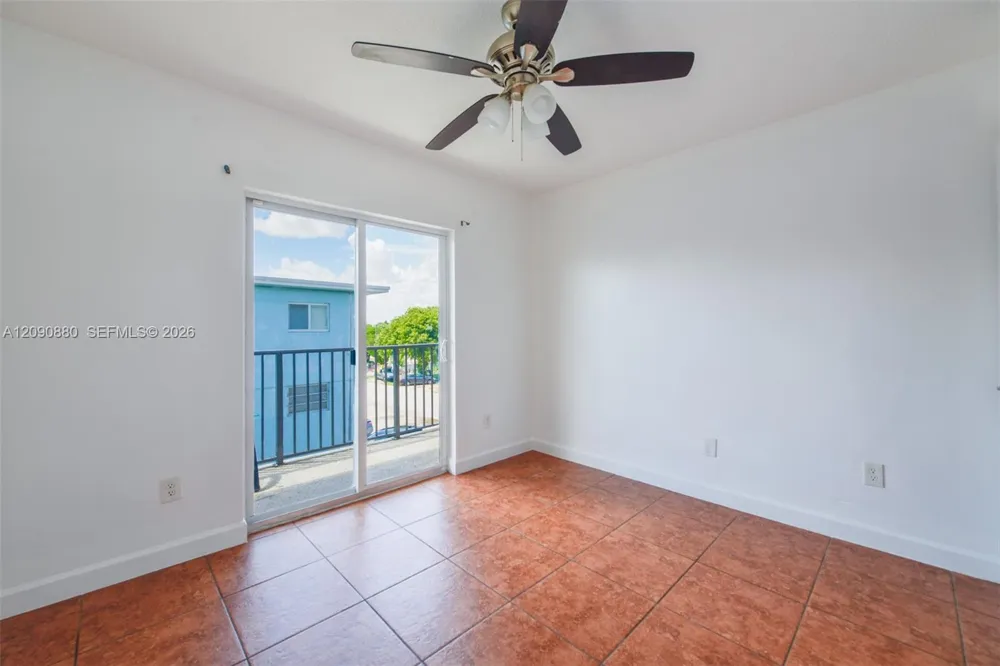 3494 E 4th Ave #1208 Hialeah, FL 33013