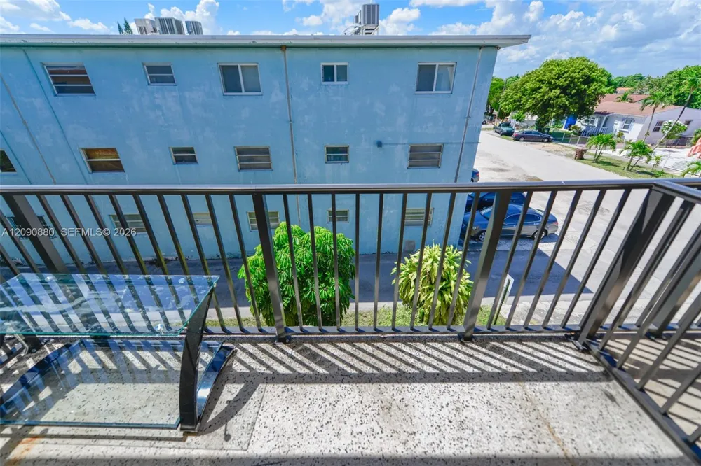 3494 E 4th Ave #1208 Hialeah, FL 33013