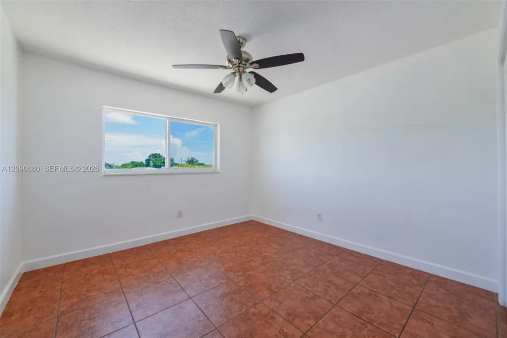 3494 E 4th Ave #1208 Hialeah, FL 33013