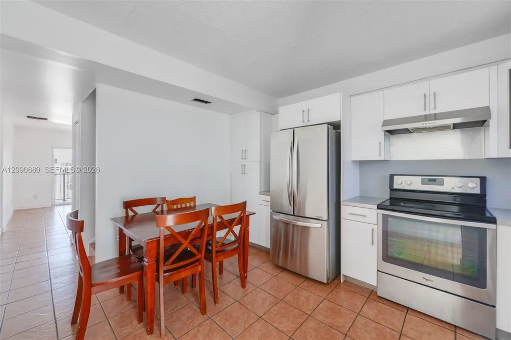 3494 E 4th Ave #1208 Hialeah, FL 33013