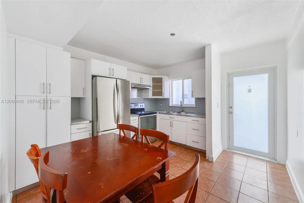 3494 E 4th Ave #1208 Hialeah, FL 33013