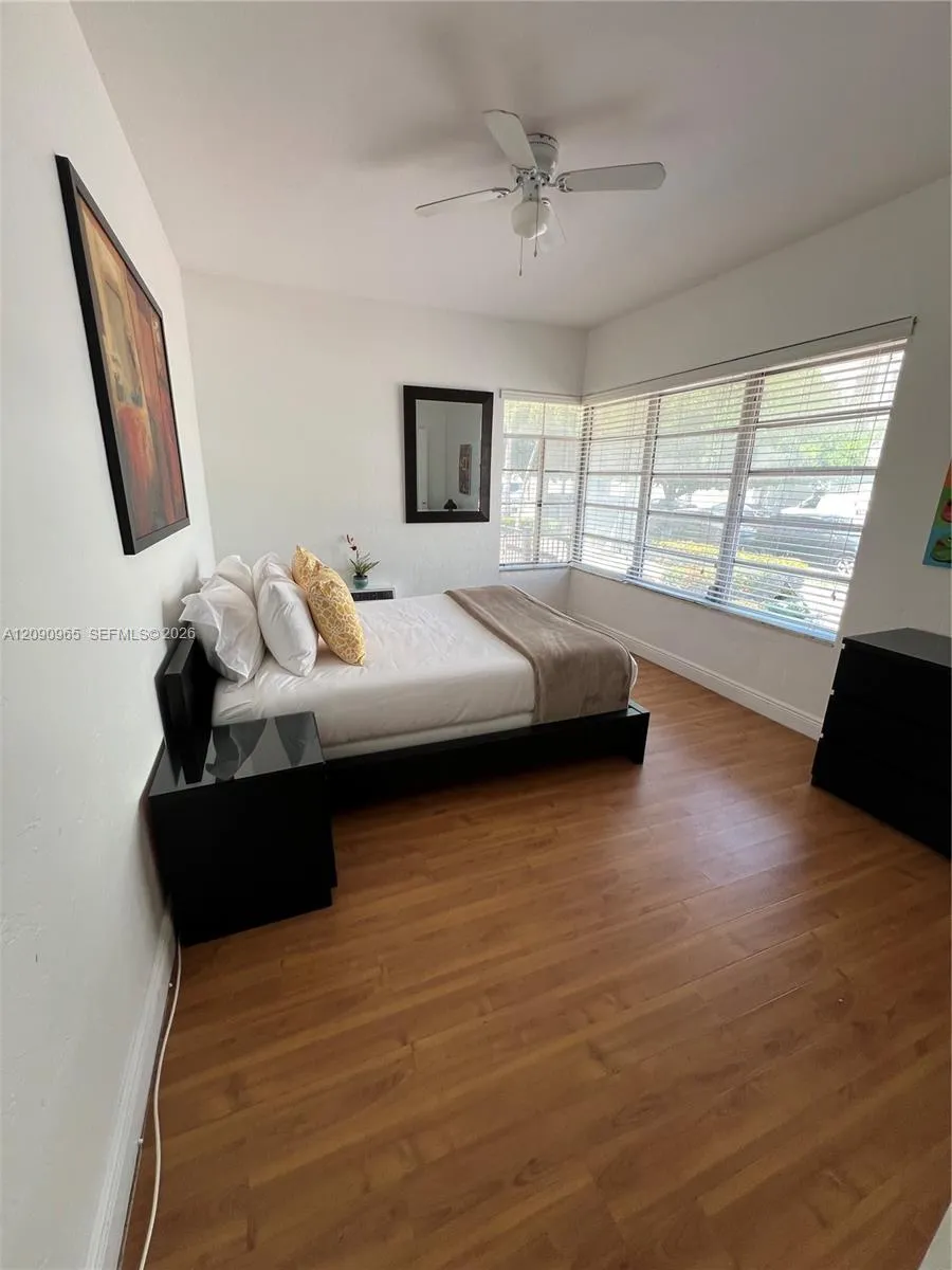 601 7th St #1 Miami Beach, FL 33139