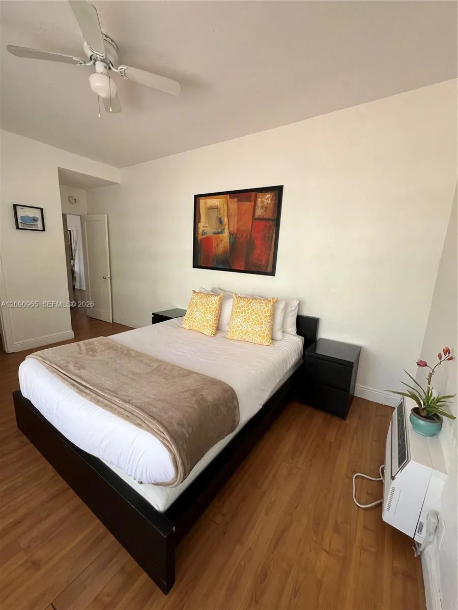 601 7th St #1 Miami Beach, FL 33139