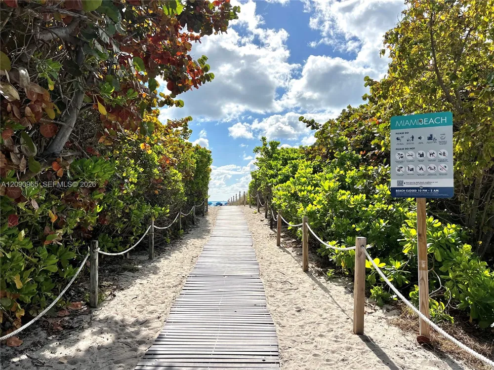 601 7th St #1 Miami Beach, FL 33139