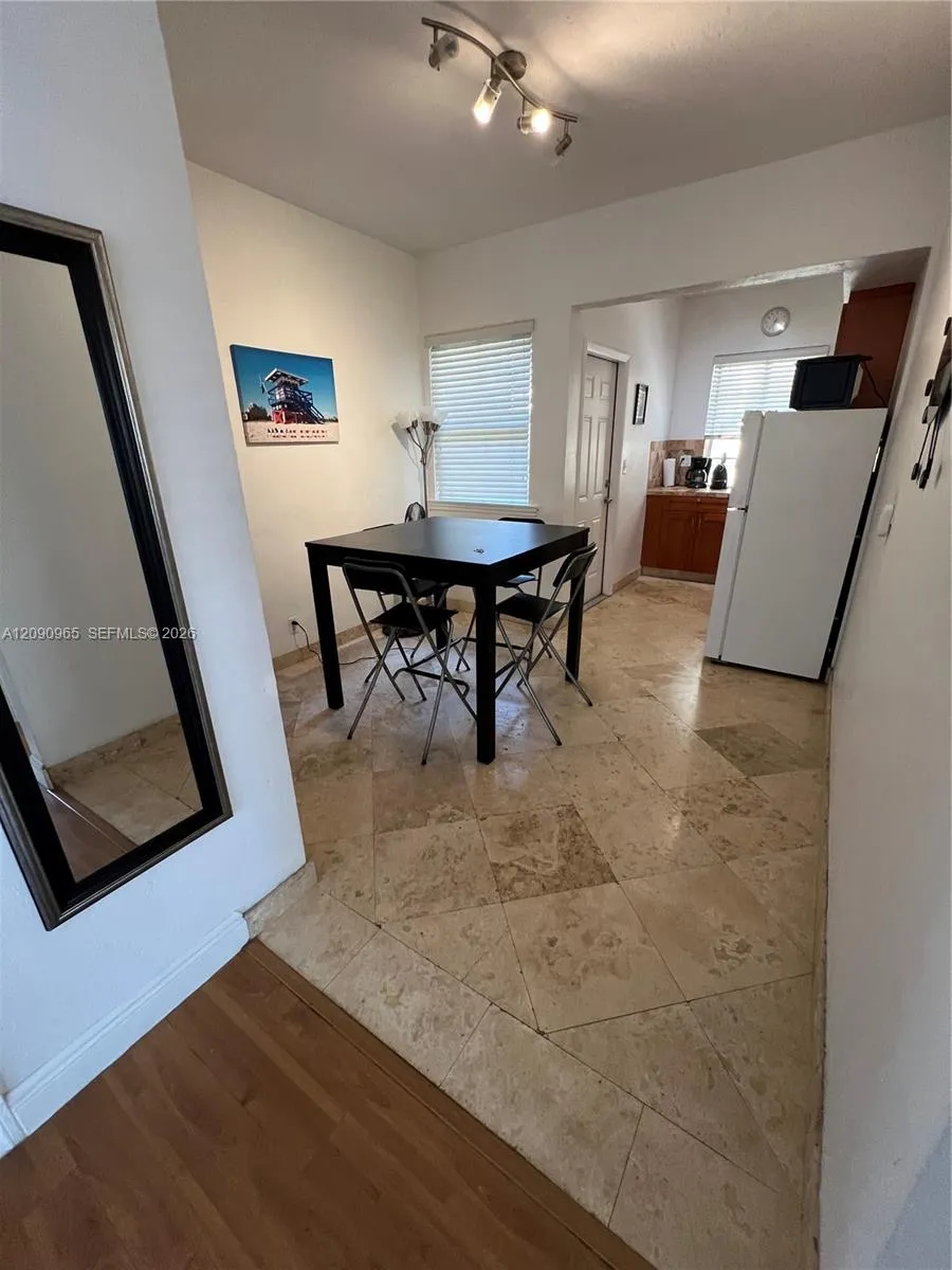 601 7th St #1 Miami Beach, FL 33139