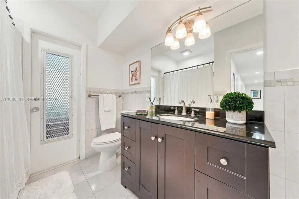 7420 SW 130th St Pinecrest, FL 33156