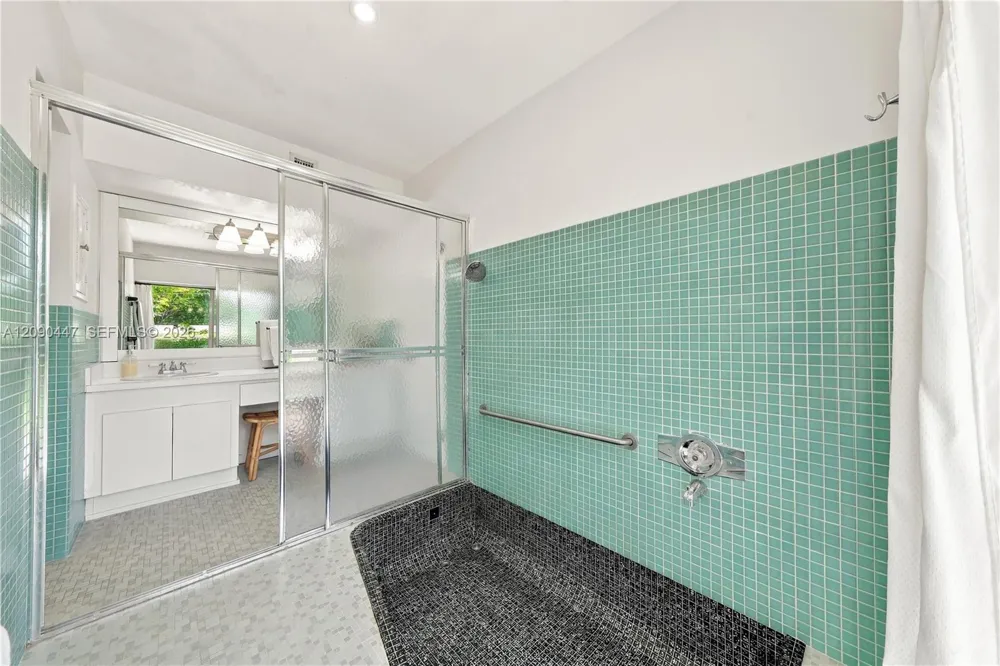 7420 SW 130th St Pinecrest, FL 33156