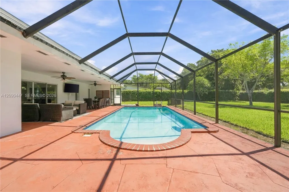 7420 SW 130th St Pinecrest, FL 33156