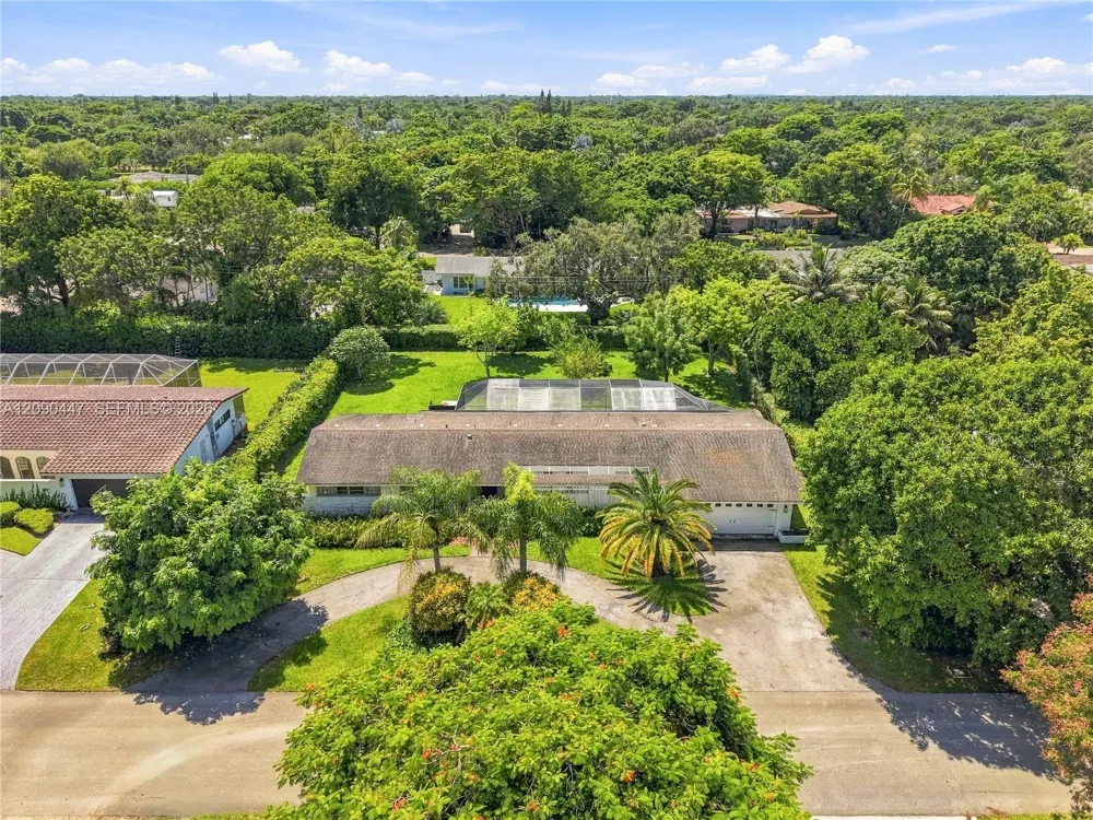 7420 SW 130th St Pinecrest, FL 33156