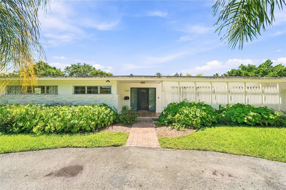 7420 SW 130th St Pinecrest, FL 33156