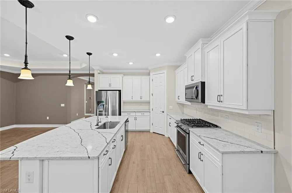 18456 Royal Hammock Boulevard Naples, FL 34114