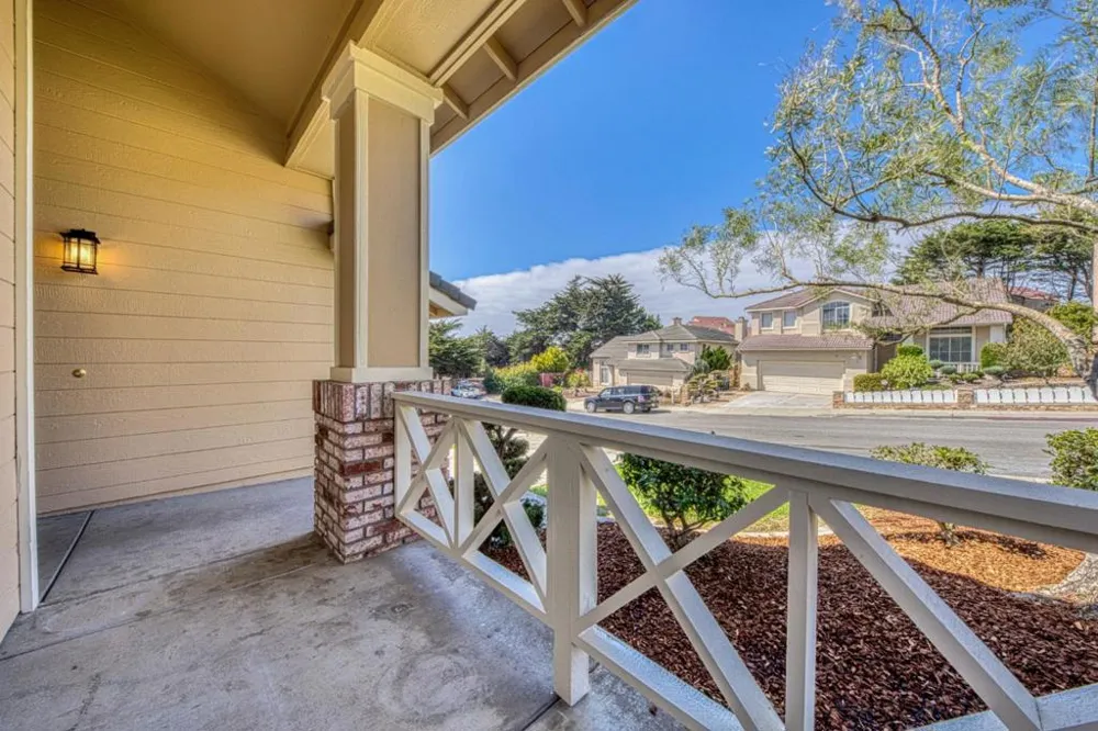 174 Starfish Court Marina, CA 93933