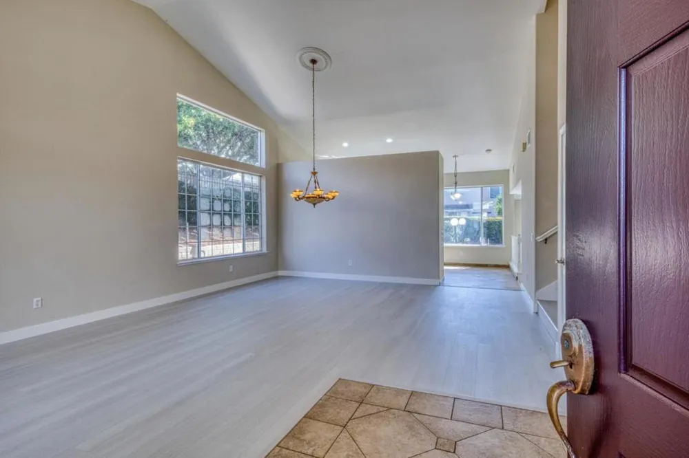 174 Starfish Court Marina, CA 93933