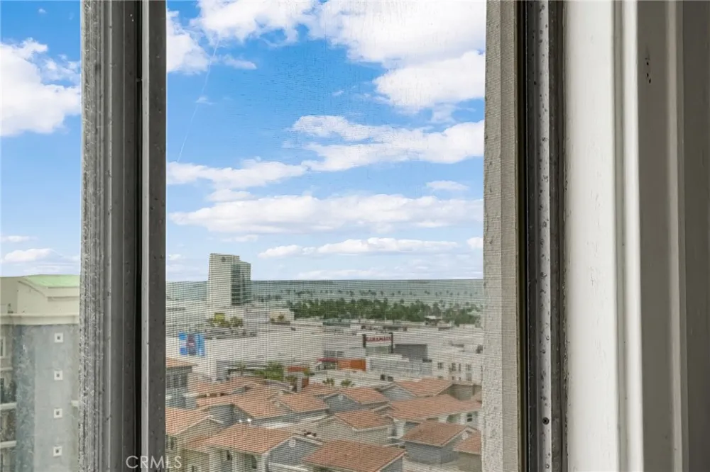 360 W Ocean Blvd. #1105 Long Beach, CA 90802