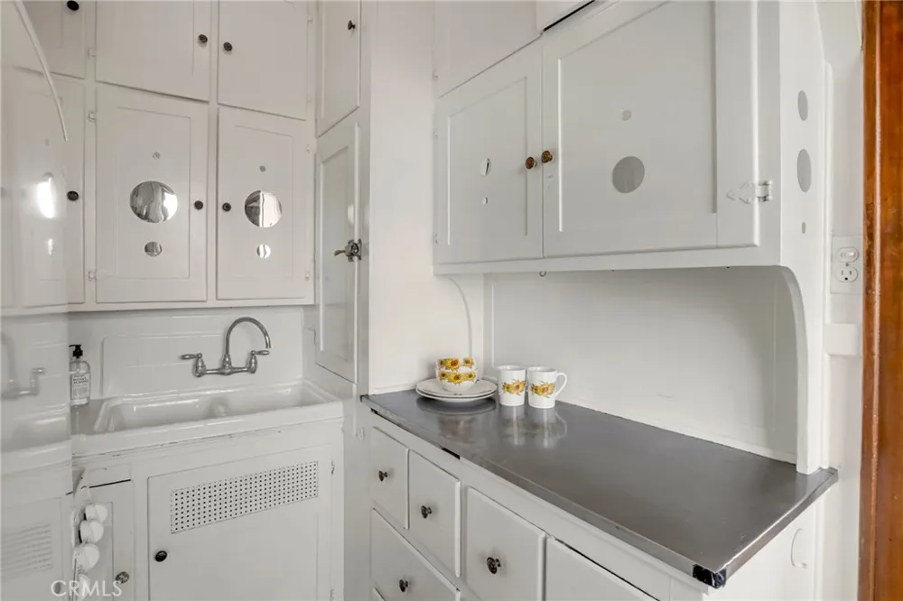 360 W Ocean Blvd. #1105 Long Beach, CA 90802