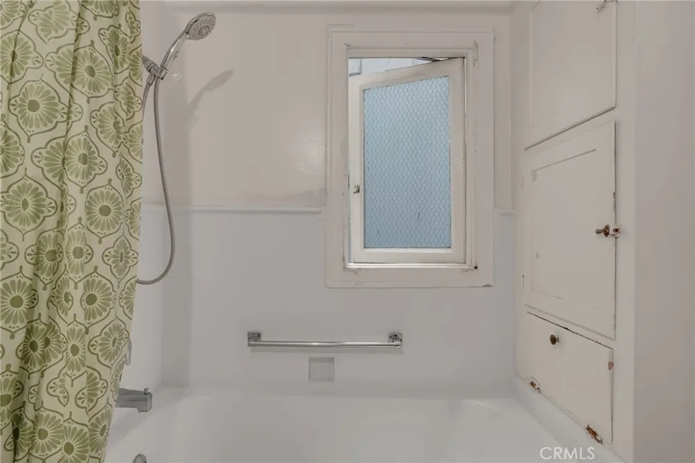 360 W Ocean Blvd. #1105 Long Beach, CA 90802