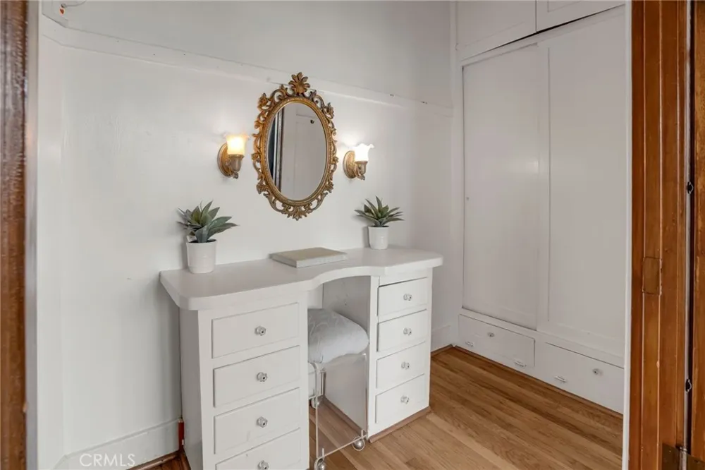360 W Ocean Blvd. #1105 Long Beach, CA 90802