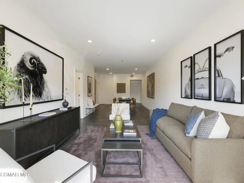 5016 Bakman Avenue #104 North Hollywood, CA 91601