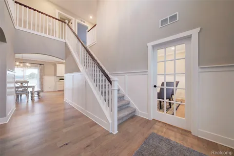 124 GAMBREL LANE DRIVE